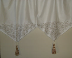 White Valance Embroidery Tassels